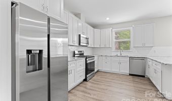 128 Rock Hill Rd, Asheville, NC 28803