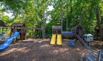 10650 Centennial Dr, Alpharetta, GA 30022