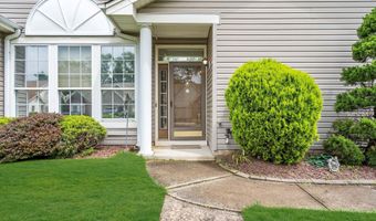 143 Sylvan Lake Blvd, Bayville, NJ 08721