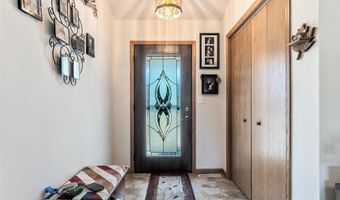 1286 Westbrook Cir, Alexandria, MN 56308
