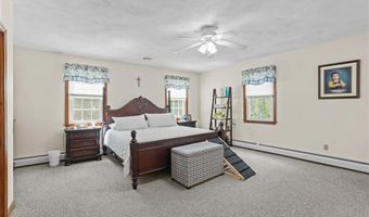 111 Peeptoad Rd, Scituate, RI 02857