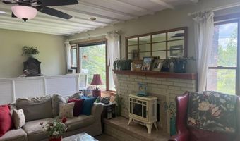 363 Mount Hope Ave, Bangor, ME 04401