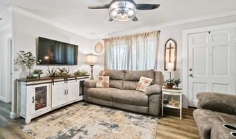 2832 Lakeside Dr, Benton, AR 72019
