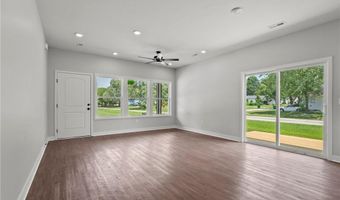 45 E 6th St, Adrian, MO 64720