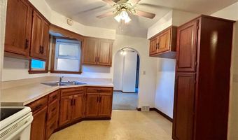 2905 Penny Ln, Austintown, OH 44515