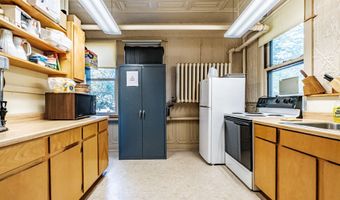 146 State St, Augusta, ME 04330