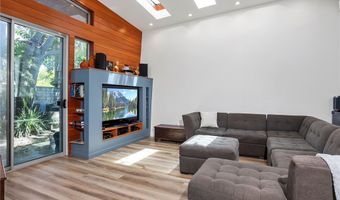 5762 Andasol Ave, Encino, CA 91316