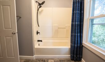 42448 N Lake Ave, Antioch, IL 60002