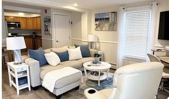 227 Thames St 1, Bristol, RI 02809