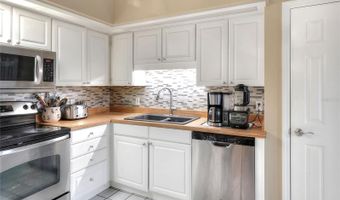 1300 ARIANA WOODS Cir, Auburndale, FL 33823