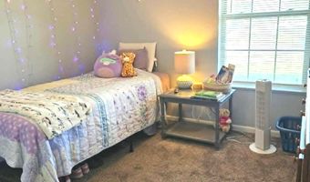 6010 Arrowhead Dr, Anderson, IN 46013