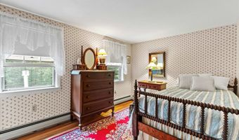 20 Juniper Dr, Amherst, NH 03031