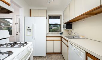 2307 Pittsfield Blvd, Ann Arbor, MI 48104