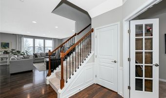 81 Garnett Cir, Copley, OH 44321