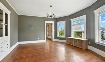 1 Arnold Ave, Newport, RI 02840