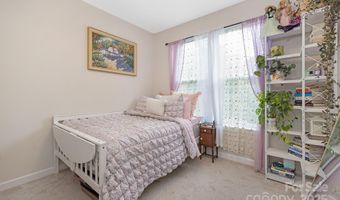 2817 Shamrock Dr, Charlotte, NC 28205