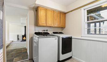 816 Berkeley Ave, Beachwood, NJ 08722