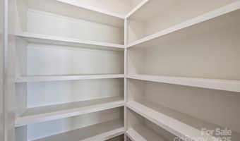 1421 Winston Dr, Charlotte, NC 28205