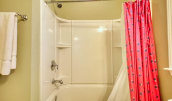 1231 WATER FRONT Rd, Greensboro, GA 30642