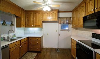 359 BYNUM ACRES Dr, Anniston, AL 36201