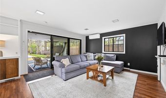 87 Sargent Dr, Amherst, NY 14226