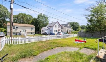 65 Perkins Ave, Cranston, RI 02910