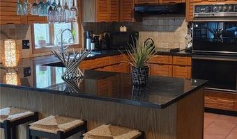 40 Gosnold Rd, North Kingstown, RI 02852