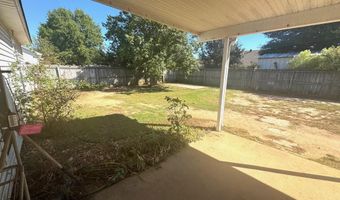 211 Hunters Run Dr, Benton, AR 72015