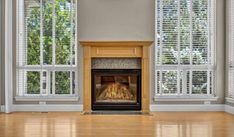 2042 Amberwood Dr, Carson City, NV 89703