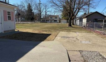 1609 Saint Clair River Dr, Algonac, MI 48001