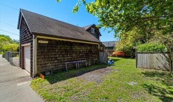 3245 W End Rd, Arcata, CA 95521