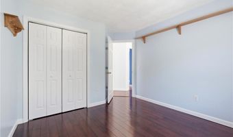 57 Hunters Crossing Dr, Coventry, RI 02816