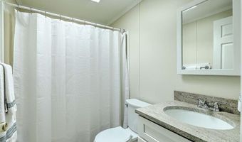 7 Queens Rd, Attleboro, MA 02703