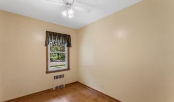 1220 Irving St, Alexandria, MN 56308