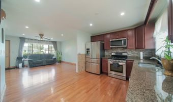 543 W Rose Ave, Addison, IL 60101