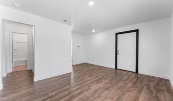207 E Purdom Ave, Alvarado, TX 76009
