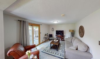 826 Minnie Maddern St, Albert Lea, MN 56007