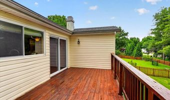 947 Oakfield Dr, Ballwin, MO 63021