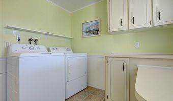 922 Hemlock St, Barefoot Bay, FL 32976