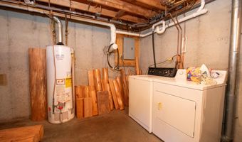 131 Gales Rd, Abbot, ME 04406
