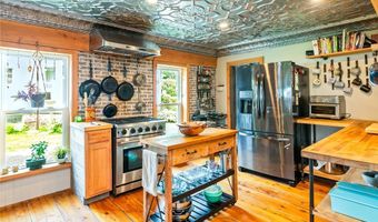 258 E State St, Albion, NY 14411