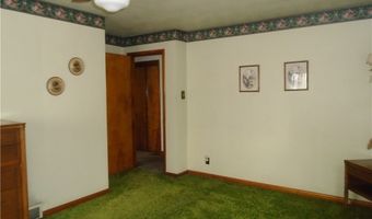 416 Duss Ave, Ambridge, PA 15003