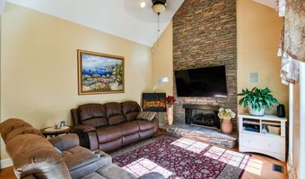 283 Creekside Dr, Arnoldsville, GA 30619
