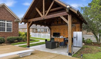 704 Shasta Dr, Albertville, AL 35950