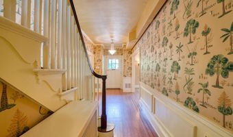 3925 CANTERBURY Rd, Baltimore, MD 21218