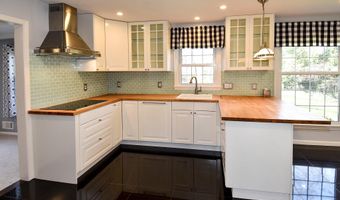 9309 REEF Ct, Alexandria, VA 22309