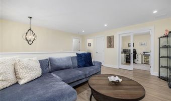 70 Tourjee Ln, North Kingstown, RI 02852