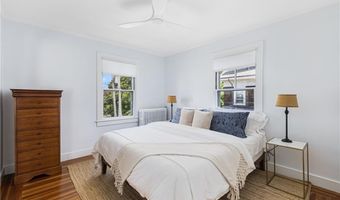 5 Mt. Vernon St, Newport, RI 02840