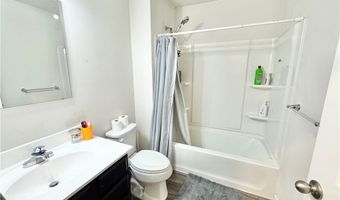 117 Fall Lake Ln, Amherst, OH 44001