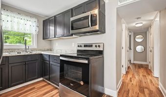 91 E Harold St, Bloomfield, CT 06002